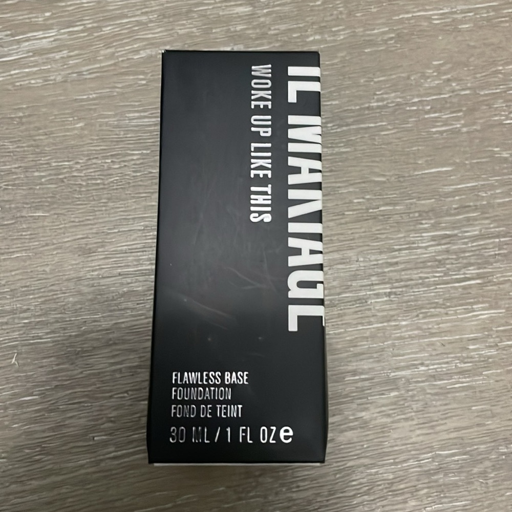 IL MAKIAGE Flawless Base Foundation